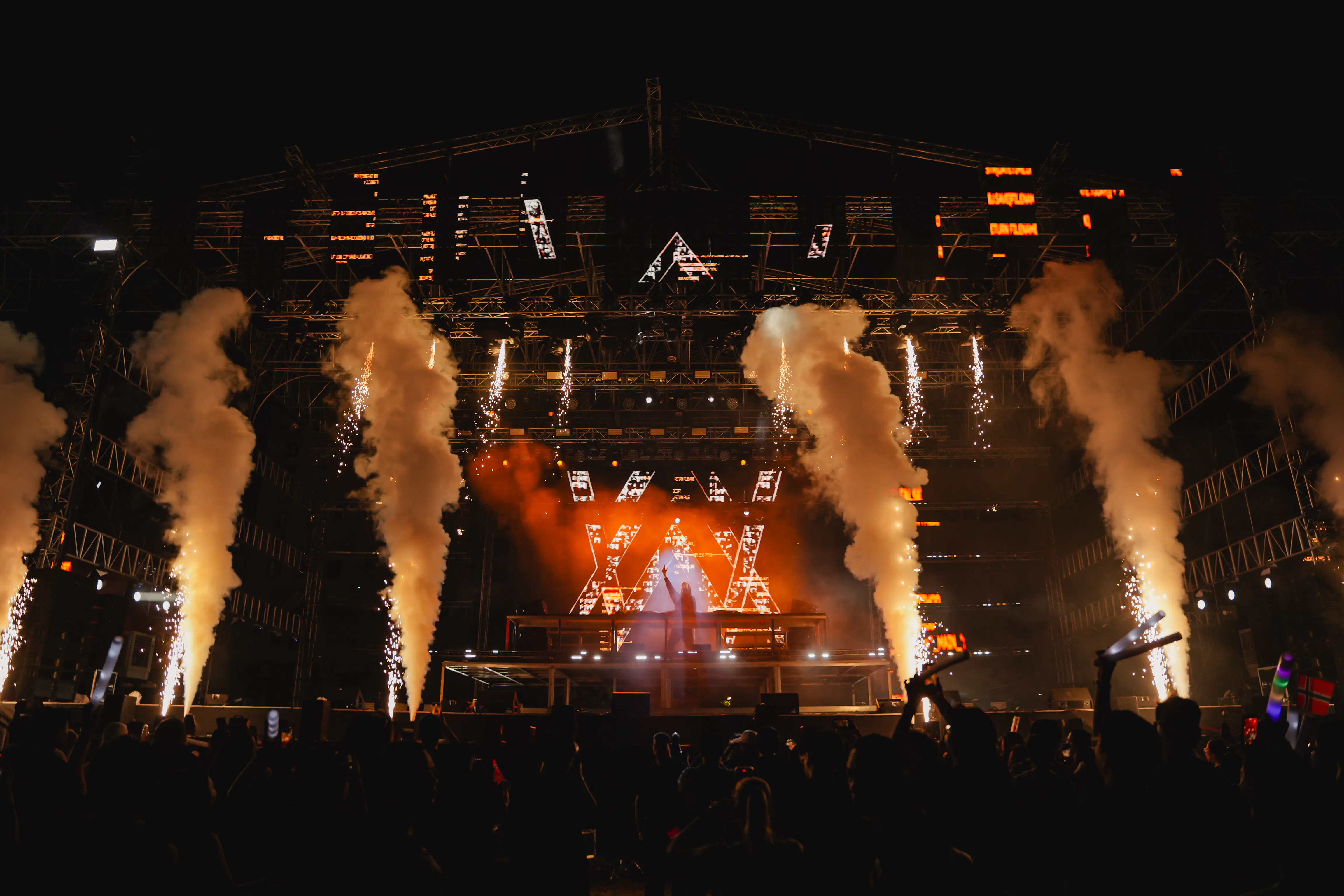 BingoPlus sets the stage ablaze with the ultimate music fest to unite sports and entertainment